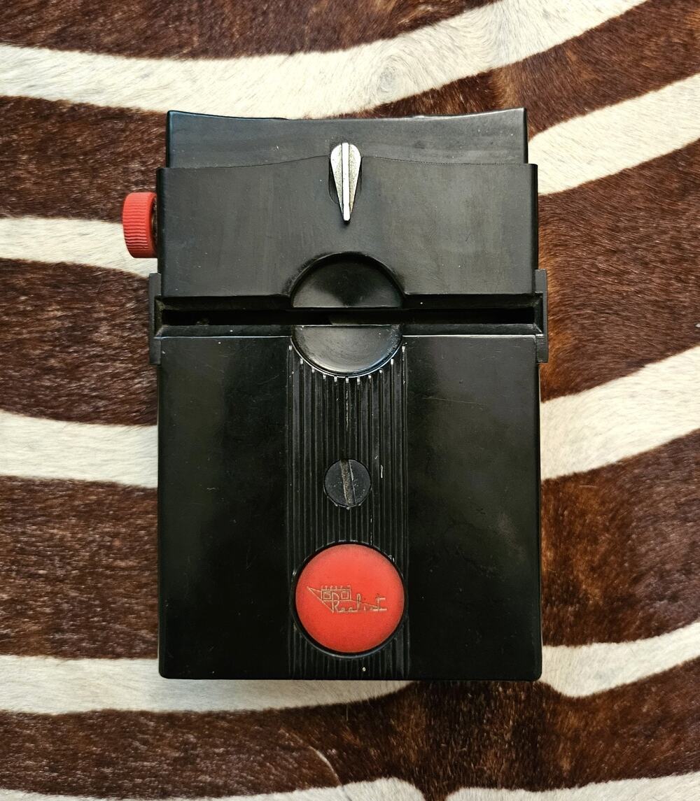 Realist Red Button Stereo 3D Slide Viewer 2061 ST-61
